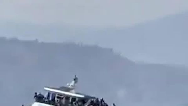 پلیس زیمبابوه: 80 نفر در حادثه واژگونی یک کشتی جان خود را از دست دادهاند - اسپوتنیک ایران  