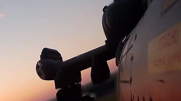 حمله موشکی بالگرد Mi-28NM ارتش روسیه به مواضع نیروهای اوکراینی - اسپوتنیک ایران  