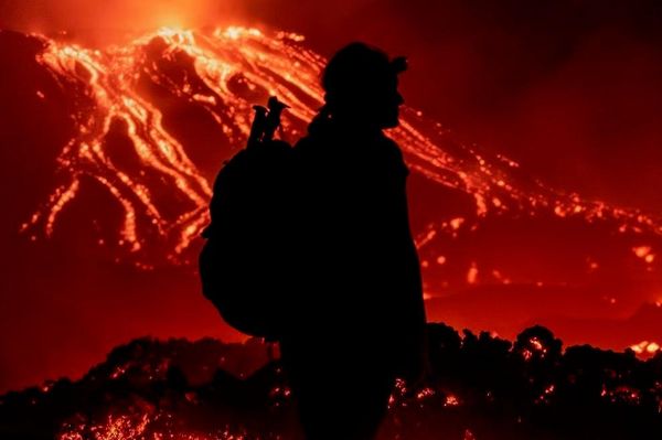 فوران آتشفشان اتنا در جزیره سیسیل - تصاویر باورنکردنی - اسپوتنیک ایران  