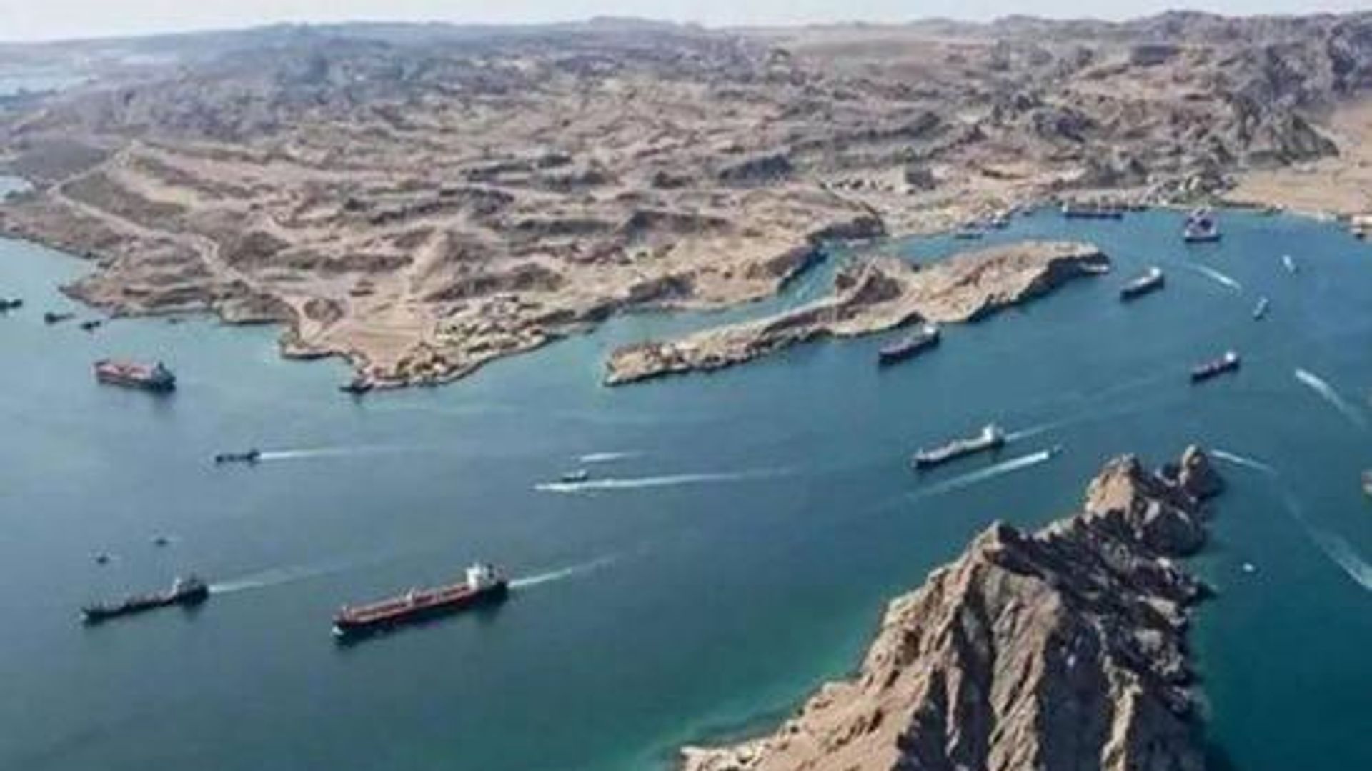 رسانه؛ ایالات متحده آمریکا، مخفیانه یک کریدور کشتیرانی امن از طریق تنگه هرمز جنوبی افتتاح کرده است رسانه؛ ایالات متحده آمریکا، مخفیانه یک کریدور کشتیرانی امن از طریق تنگه هرمز جنوبی افتتاح کرده است - اسپوتنیک ایران , 1920, 20.08.2026
