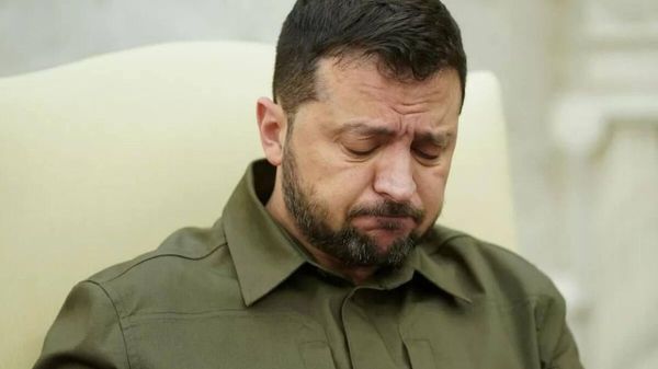 زلنسکی از ترس از دست دادن قدرت در انتخابات مقاومت میکند – کارشناس - اسپوتنیک ایران  