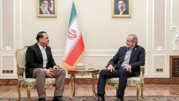 پزشکیان در دیدار عاصم منیر: زور و قلدری آمریکا راهگشا نیست - اسپوتنیک ایران  