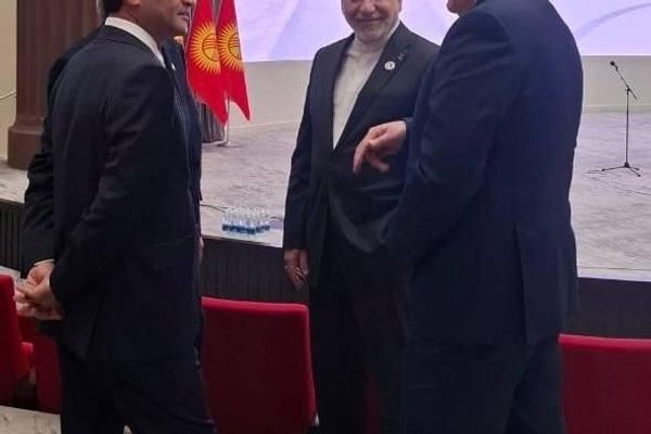 گفتگوی جمعی وزرای امور خارجه ایران، روسیه، پاکستان، تاجیکستان، ازبکستان و قزاقستان در حاشیه نشست سران شانگهای - اسپوتنیک ایران  