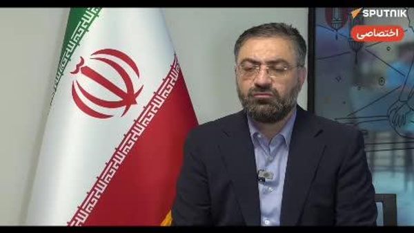 قادری به اسپوتنیک: «تحدیدهای دولت ترامپ علیه چینیها به بلوف شباهت دارد» - اسپوتنیک ایران  