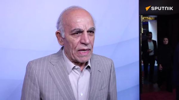 علی عبدالعلی زاده: مهمترین خطری که دریای خزر را تهدید میکند، کاهش سطح آب آن است - اسپوتنیک ایران  