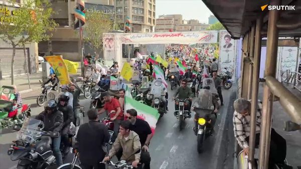 گزارش ویدیویی اسپوتنیک: رئیسجمهور ما برخلاف ترامپ با تکیه بر انسجام ملی صحبت کرد - اسپوتنیک ایران  