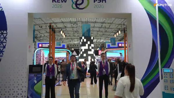 گزارش ویدیویی اسپوتنیک: مجمع بینالمللی «هفته انرژی روسیه» - از منابع و فناوریهای انرژی تا رفاه آینده - اسپوتنیک ایران  