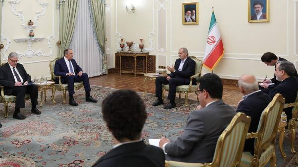 پزشکیان: توسعه همکاریهای ایران و روسیه در چارچوب چندجانبهگرایی دنبال میشود - اسپوتنیک ایران  