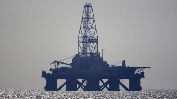 روسیه برای ساخت سکوی حفاری نفتی برای ایران در دریای خزر آماده است - اسپوتنیک ایران  