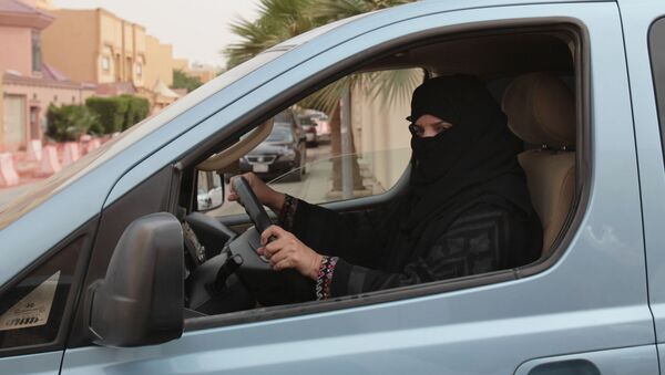 راننده زن در عربستان سعودی - اسپوتنیک ایران  