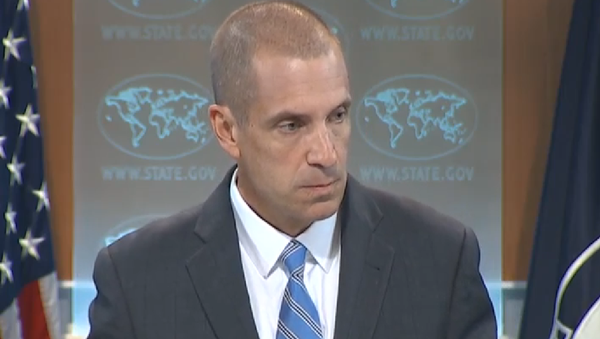 Associated Press reporter Matt Lee reminded State Department Deputy Spokesman Mark Toner of the department’s sharp and immediate condemnation of an Israeli shelling, which accidentally struck a school in Gaza last year. - اسپوتنیک ایران  
