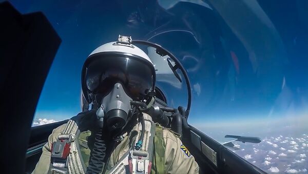 Пилот ВКС РФ во время боевого вылета в Сирии - اسپوتنیک ایران  