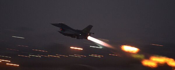 حمله به گروه های مقاومت توسط ائتلاف آمریکایی صورت گرفت - اسپوتنیک ایران  