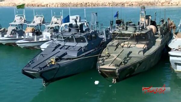 American Navy boats in custody of the Iranian Revolutionary Guards in the Persian Gulf. - اسپوتنیک ایران  
