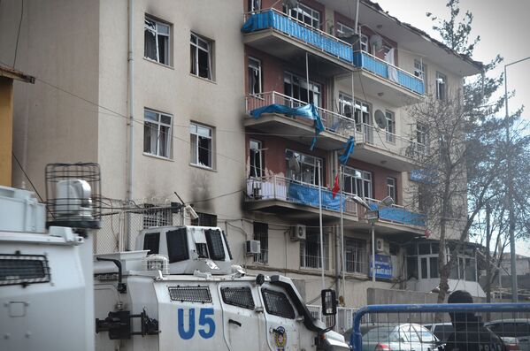 ساختمان زیستگاه عمومی ماموران پلیس که در انجا انفجار رخ داد - اسپوتنیک ایران  