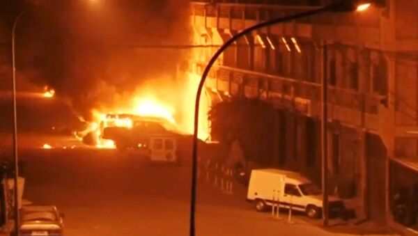 کشته شدن دست کم 27 نفر بر اثر حمله به هتلی در بورکینافاسو - اسپوتنیک ایران  