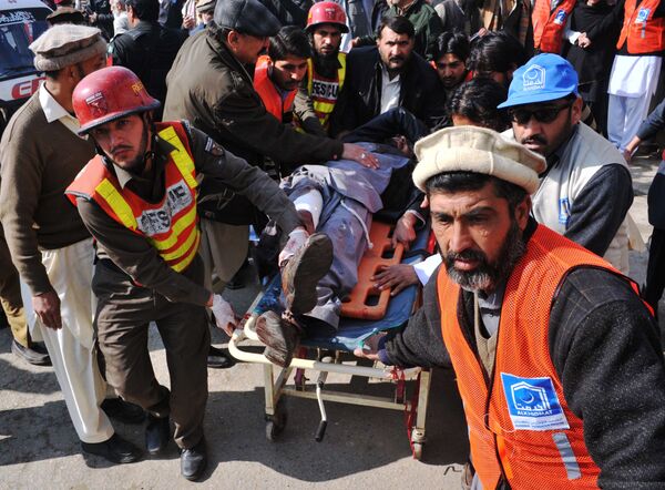 زخمی ها در نتیجه حمله گروهی از افراد مسلح به دانشگاهی در پاکستان - اسپوتنیک ایران  