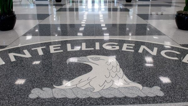 The Central Intelligence Agency (CIA) logo is displayed in the lobby of CIA Headquarters in Langley, Virginia, on August 14, 2008 - اسپوتنیک ایران  