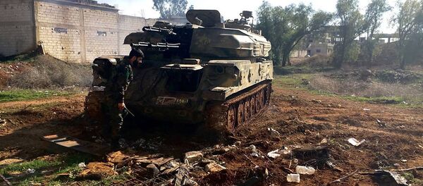 Сирийская армия во время штурма населенного пункта Осман в провинции Дераа - اسپوتنیک ایران  