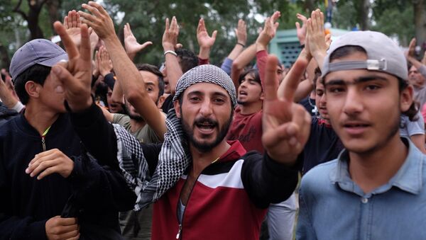 نخست وزیر مجارستان پناهجویان را اشغالگران مسلمان می داند - اسپوتنیک ایران  