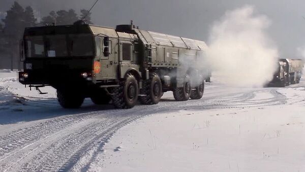 مجموعه موشکی تاکتیکی –عملیاتی  اسکندر- ام در شرایط زمستان روسی - اسپوتنیک ایران  