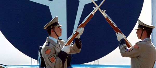 ناتو با پیمان منع سلاح های هسته ای مخالف است ناتو با پیمان منع سلاح های هسته ای مخالف است - اسپوتنیک ایران