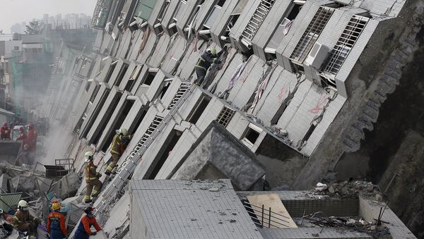 Последствия землетрясения на Тайване - اسپوتنیک ایران  