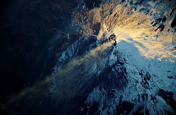 نمای کوه آتشفشان « اتنا»  از فضا - اسپوتنیک ایران  