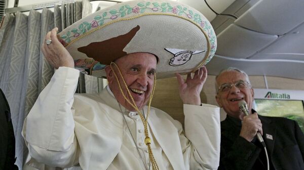 پاپ روم با کلاه مکزیکی سومبررو - اسپوتنیک ایران  