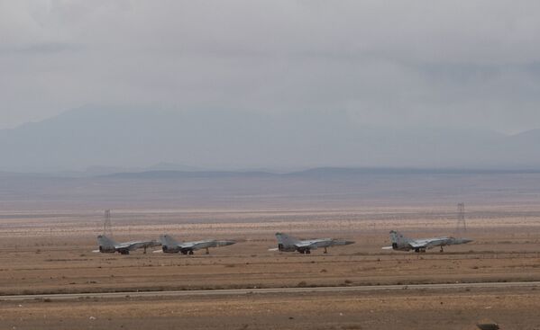 هواپیماهای نیروی هوایی سوریه در پایگاه هوایی استان حمص - اسپوتنیک ایران  