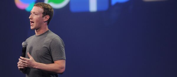 مارک زاکربرگ در زمان سخنرانیش در کالیفرنیا - اسپوتنیک ایران  