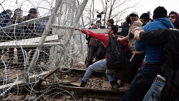پناهجویان در مرز  یونان - اسپوتنیک ایران  