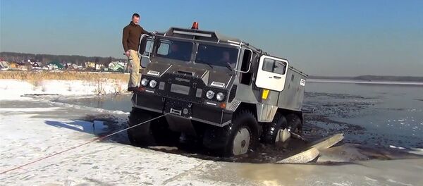 Уникальный российский вездеход «Бурлак» проверили на прочность - اسپوتنیک ایران  