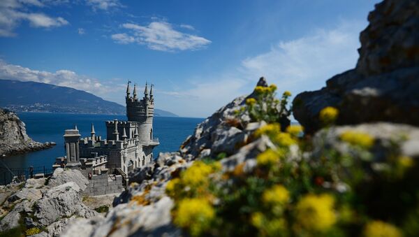 Swallow's Nest is a monument of architecture on top of the Aurora Cliff overlooking the Cape of Ai-Todor in Yalta, the Crimea. - اسپوتنیک ایران  