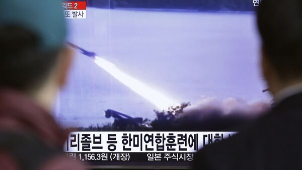 Репортаж южнокорейского телевидения о запуске баллистических ракет в Северной Корее - اسپوتنیک ایران  