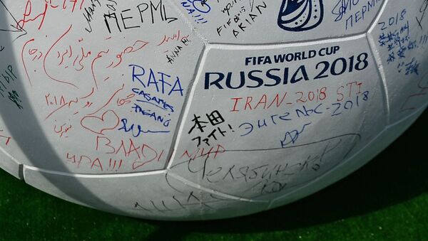 توپ فوتبال به مناسبت مسابقات جهانی 208 در روسیه - اسپوتنیک ایران  