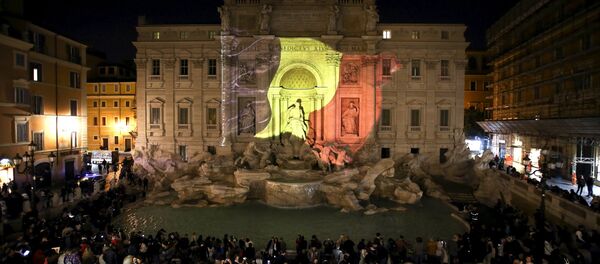 Фонтан Треви в цветах бельгийского флага в Риме - اسپوتنیک ایران  