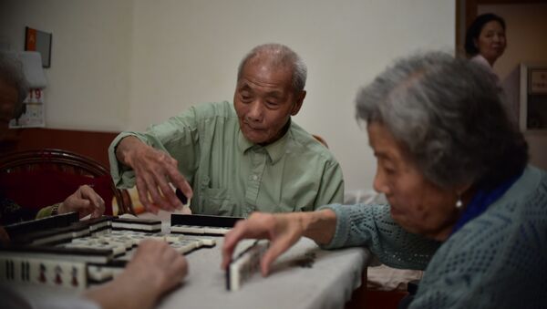سالخوردگان در حال بازی - اسپوتنیک ایران  