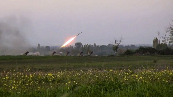 Стрельба из орудий в зоне карабахского конфликта - اسپوتنیک ایران  