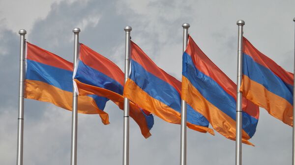 در ارمنستان، بازرس مالياتي شهروند ايراني را دستگير نمود - اسپوتنیک ایران  