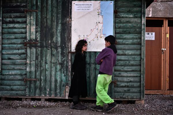 پناهجویان در بندر « هیوس» یونان - اسپوتنیک ایران  