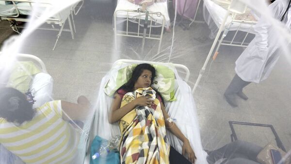 Пациентка с лихорадкой, вызванной вирусом Зика, в больнице Парагвая - اسپوتنیک ایران  