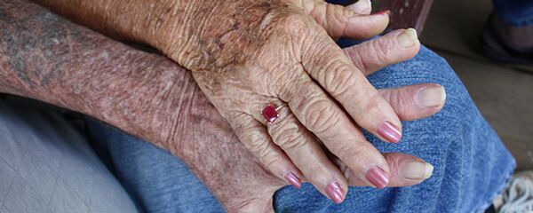 پیری بدن را از ابتلا به سرطان محافظت می‌کند - اسپوتنیک ایران  