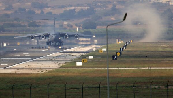 Самолет ВВС США на авиабазе Инджирлик в Турции - اسپوتنیک ایران  