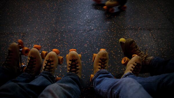 Christmas worshippers in Caracas roller-skate to local churches. - اسپوتنیک ایران  