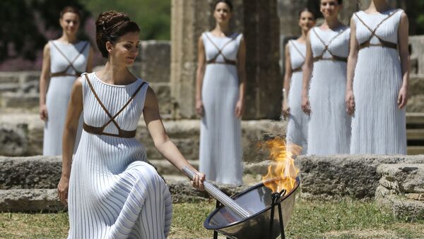 Церемония зажжения Олимпийского огня в Древней Олимпии - اسپوتنیک ایران  