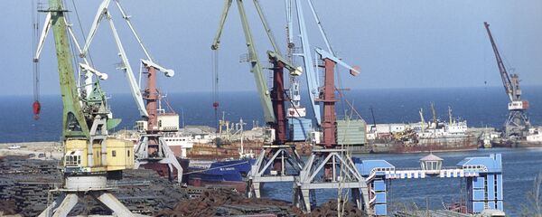 تصمیم بانک مرکزی ایران در مورد ارز حاصل از صادرات کالا - اسپوتنیک ایران  