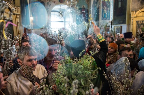 دعا و نیایش  یکشنبه  مقدس در اومسک روسیه - اسپوتنیک ایران  