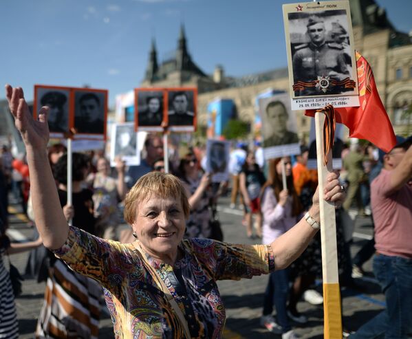 راهپیمایی هنگ جاودان در مسکو - اسپوتنیک ایران  