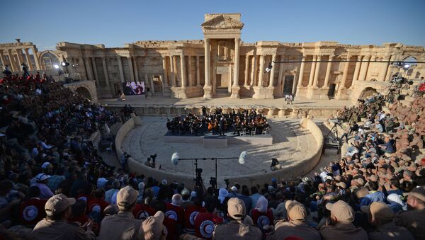 Оркестр Мариинского театра во время выступления в сирийской Пальмире - اسپوتنیک ایران  